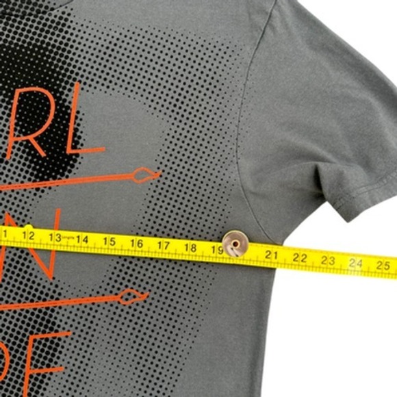 Alicia Keys Girl On Fire Tour Graphic Shirt Women's Gray Short Sleeve Concert - Picture 5 of 6